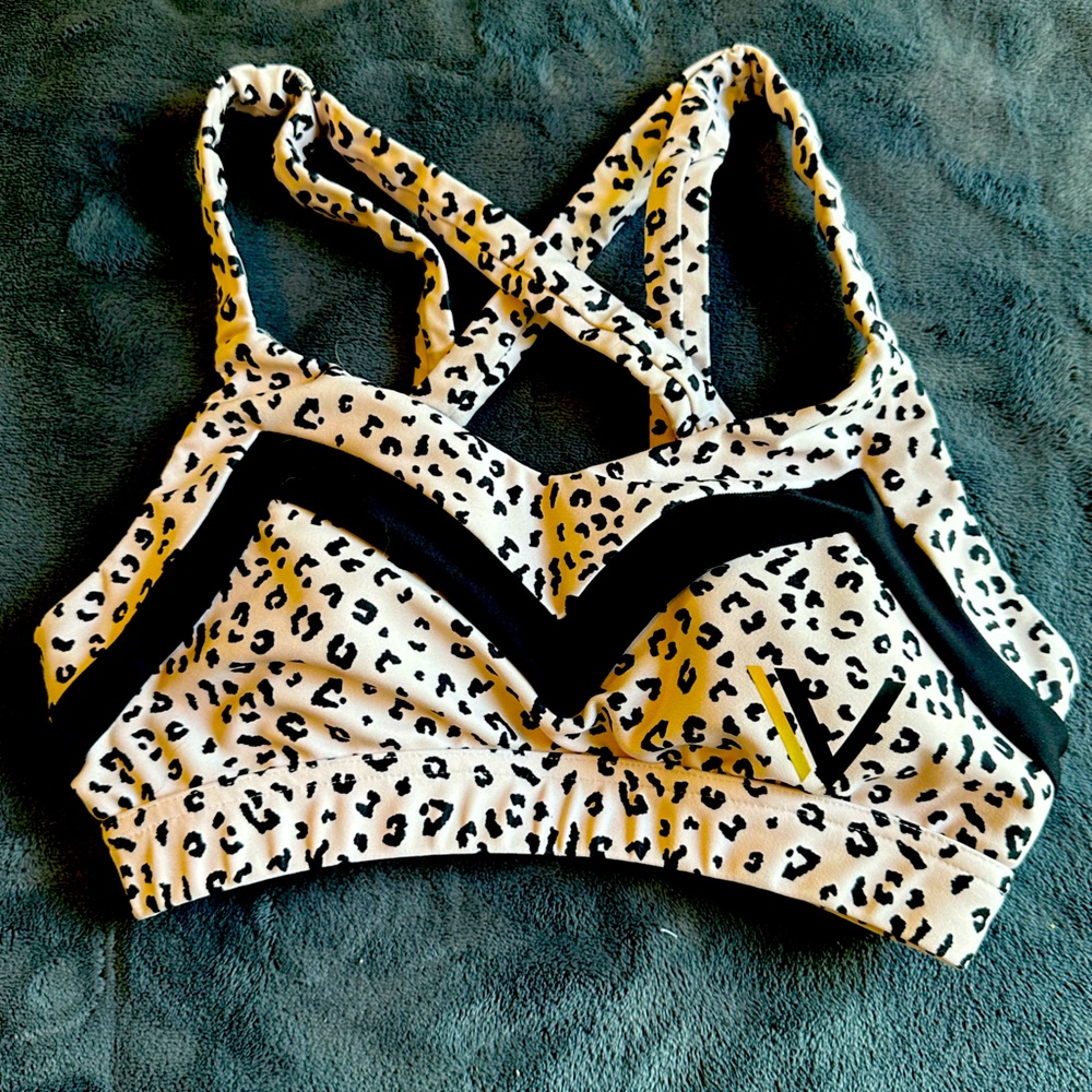 Leopard print vull sports bra
